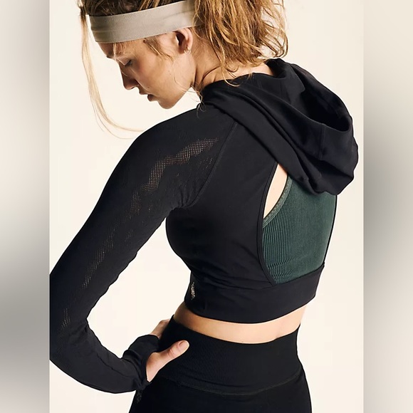 Free People Tops - NWT Free People Movement lucky layer crop sweater